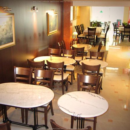 Paralía Hotel Lito מראה חיצוני תמונה