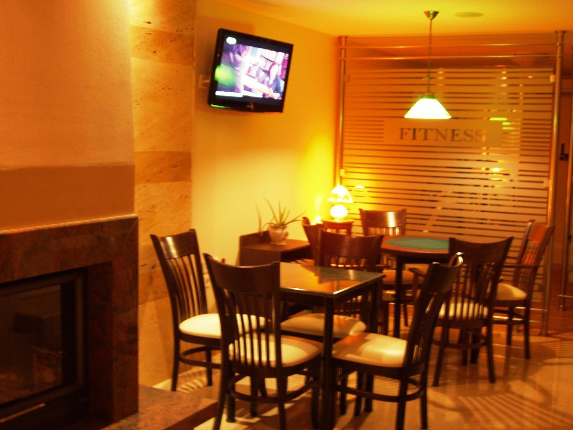 Paralía Hotel Lito מראה חיצוני תמונה
