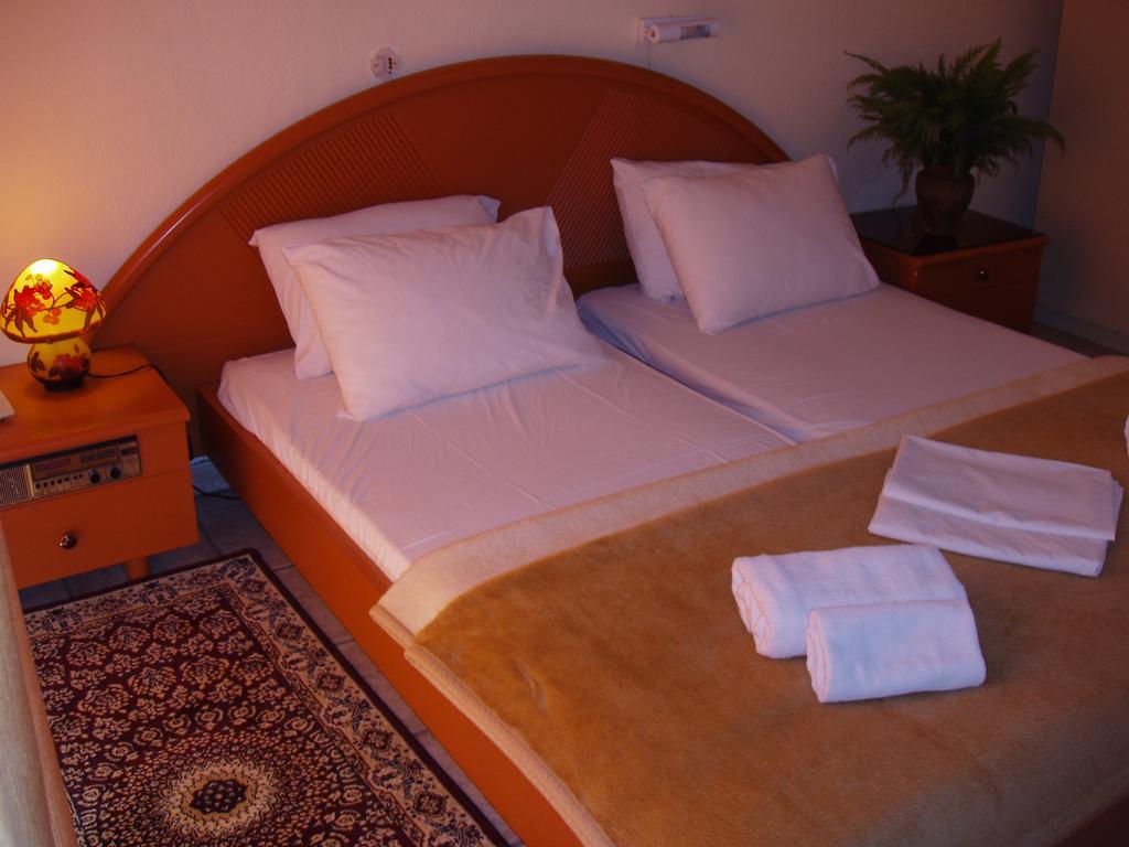 Paralía Hotel Lito מראה חיצוני תמונה