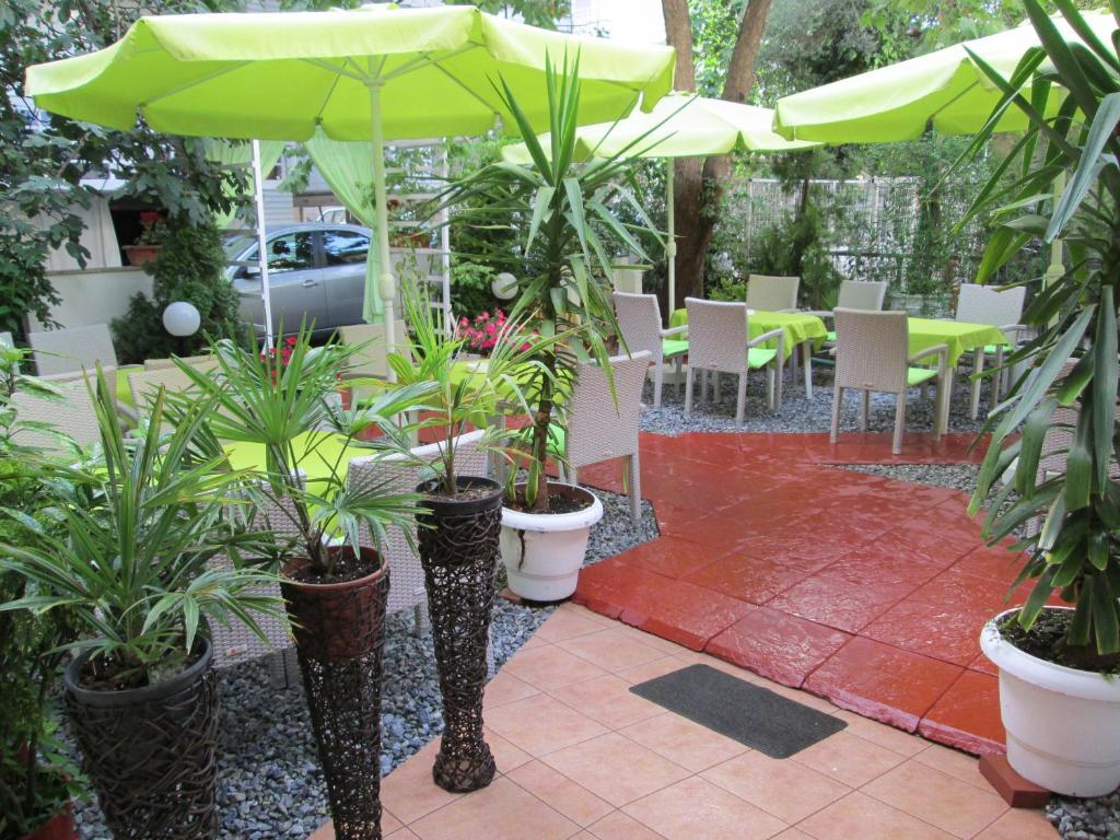 Paralía Hotel Lito מראה חיצוני תמונה