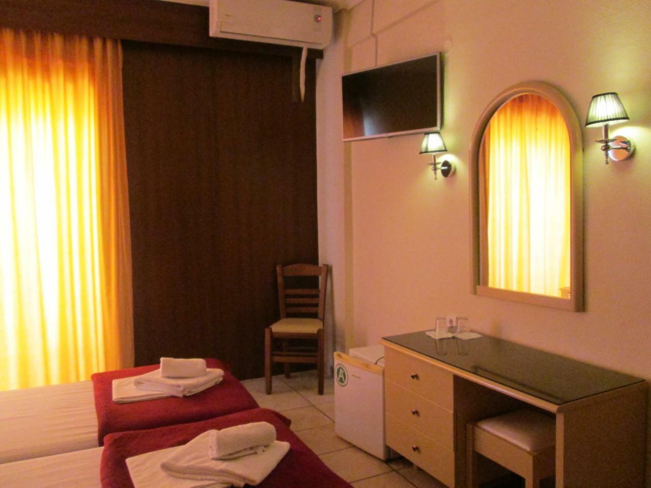 Paralía Hotel Lito מראה חיצוני תמונה