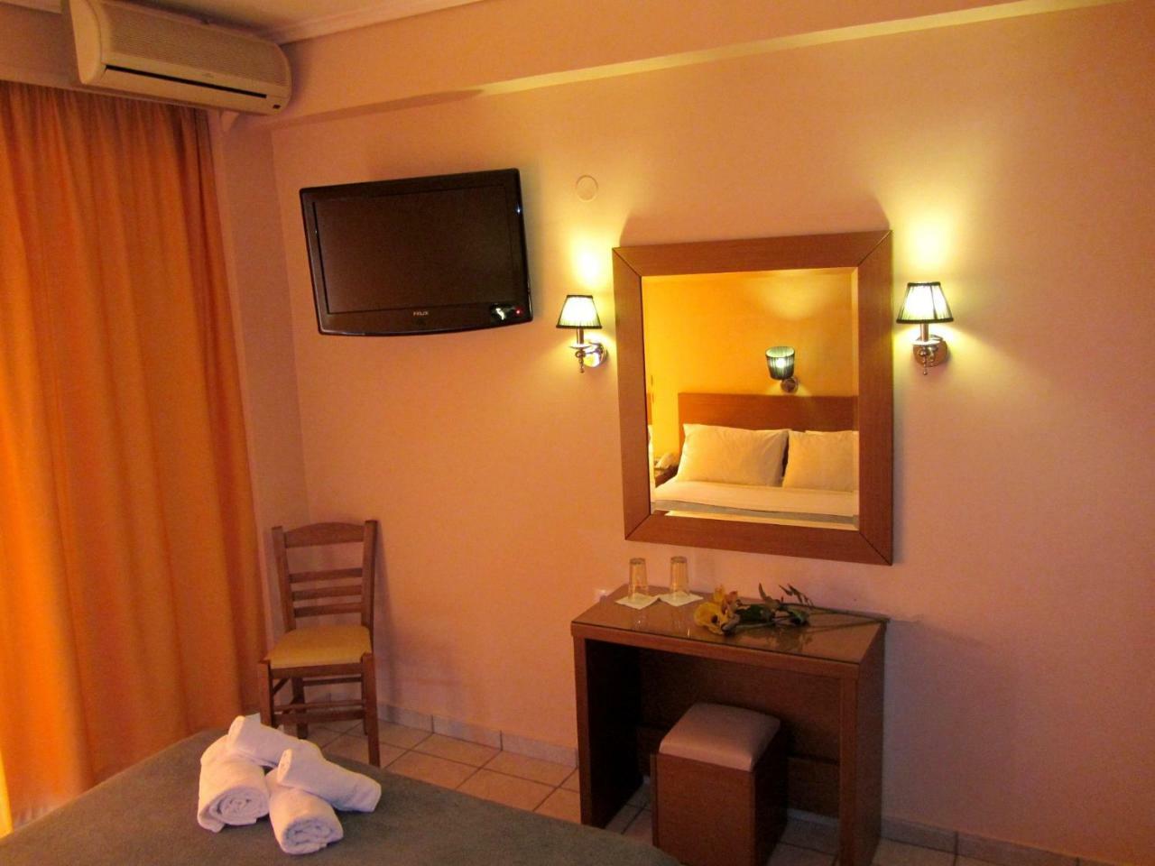 Paralía Hotel Lito מראה חיצוני תמונה